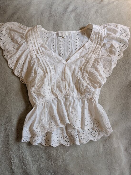Pinch Tops - WOMEN'S LACE BLOUSE Pinch S Small Eyelet Button Up Ruffle Sleeves White Cinched